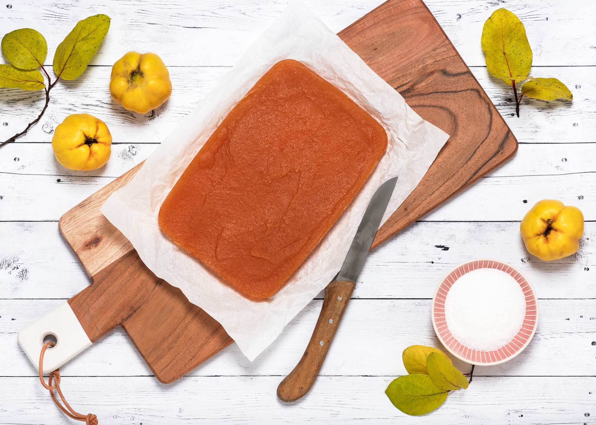 La pâte de coing maison : carrés fondants à picorer